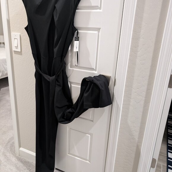 Tahari Jumpsuit for Women in size 12 - Picture 2 of 5